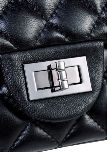 Iris Flap Bag Lambskin Black