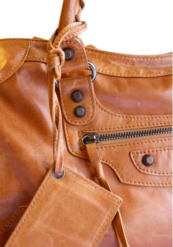 The Route 66 Trendy Cowhide Leather Bag Camel