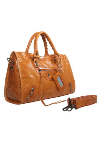 The Route 66 Trendy Cowhide Leather Bag Camel