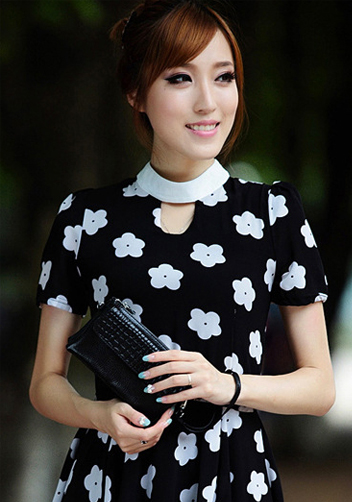 Super Three Pockets Purse Croc Effect Leather Black