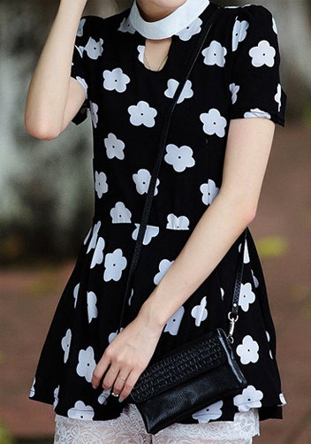 Super Three Pockets Purse Croc Effect Leather Black