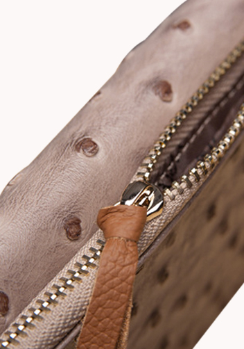 Valeria Wallet Ostrich Leather Pink