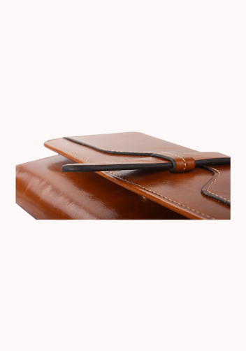 Riza Vintage Oil Wax Cowhide Tri-folds Wallet Camel