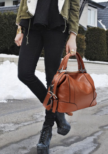 Brittany Leather Shoulder Bag Brown