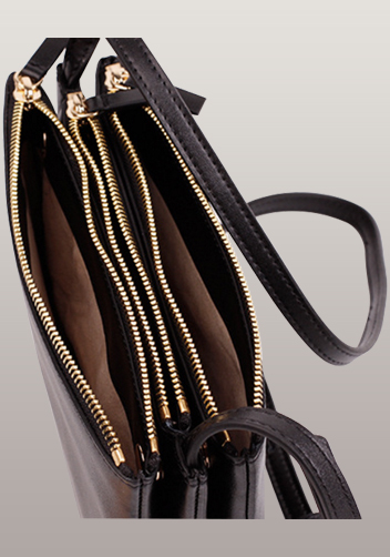 Geri Small Three Layer Leather Shoulder Bag Black
