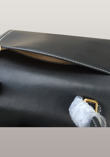Suzanne Horseshoe Buckle Leather Medium Bag Black