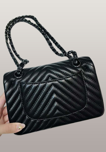 Adele Flap Mini Bag V Shape Quilted Leather Black