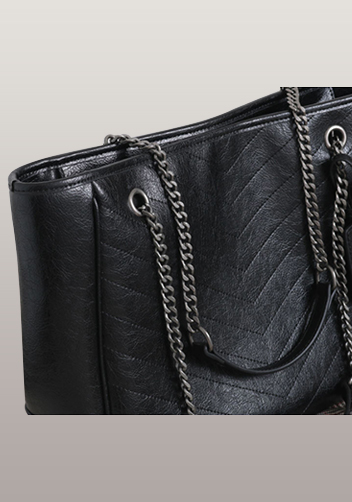 Yvonne Leather Tote Black
