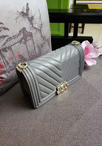 Ingrid V Shape Lamb Leather Flap Grey