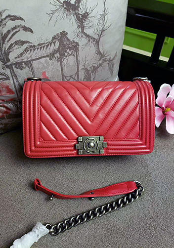 Ingrid V Shape Lamb Leather Flap Red