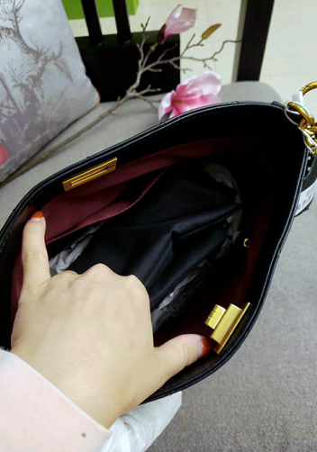 Megan Lamb Leather Shoulder Bag Black