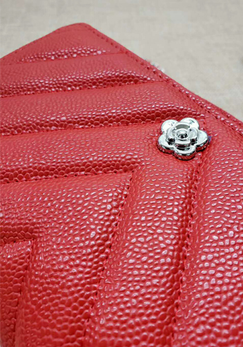 Adeline Grain Leather Grand V shape Shoulder Bag Red