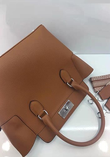 Deborah Leather Shoulder Bag Brown