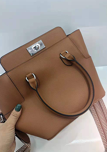 Deborah Leather Shoulder Bag Brown