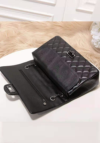 Adele Flap Medium Grain Leather Black