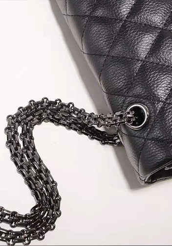 Adele Flap Medium Grain Leather Black
