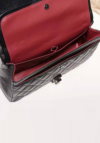 Adele Flap Medium Grain Leather Black
