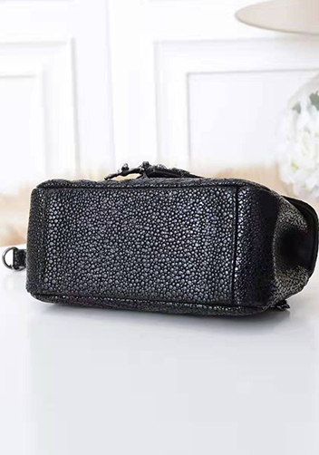Yvonne Leather Medium Flap Bag Black