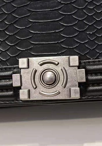 Ingrid Snake Leather Flap Black
