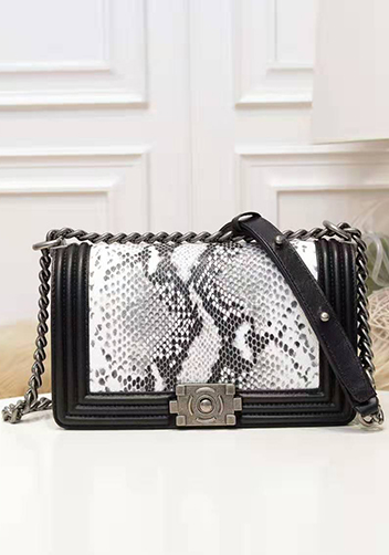 Ingrid Snake Leather Flap Black And White