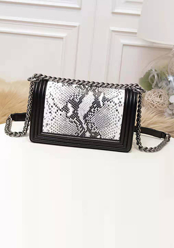 Ingrid Snake Leather Flap Black And White