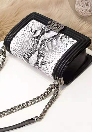 Ingrid Snake Leather Flap Black And White