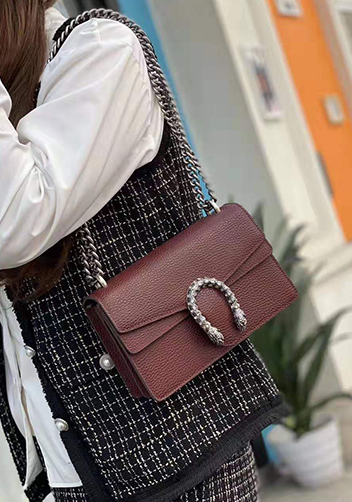 Jess Medium Leather Shoulder Bag Burgundy