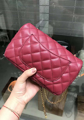 Adele Flap Small Bag With Adjusting Ball Burgundy