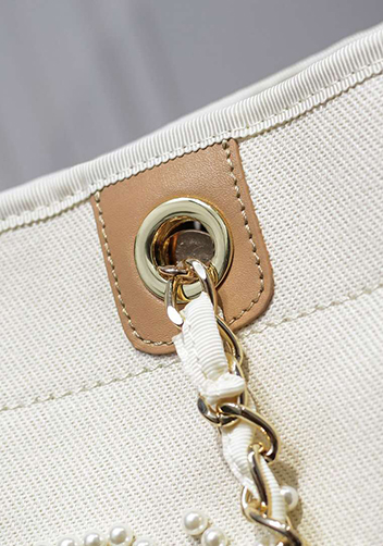 Alison Beach Shopping Medium Tote Cream