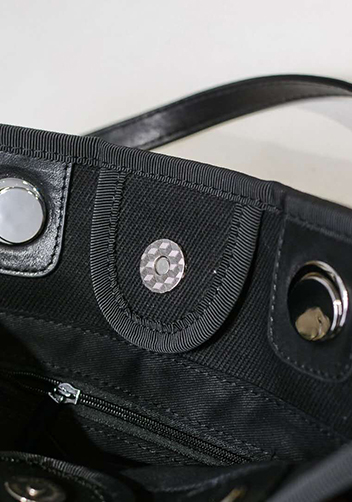 Alison Beach Shopping Small Tote Black