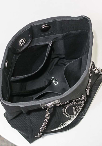 Alison Beach Shopping Small Tote Black