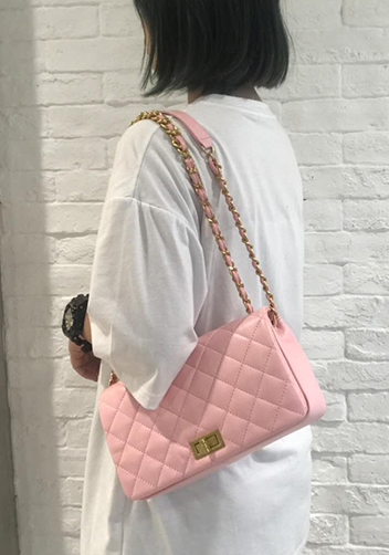 Adele Chain Leather Shoulder Bag Pink