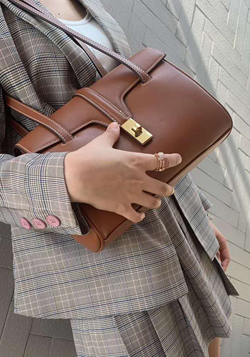 Shimanne Large Soft and Smooth Calfskin Leather Camel