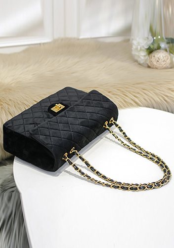 Adele Flap Medium Velvet Black
