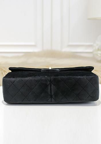 Adele Flap Medium Velvet Black