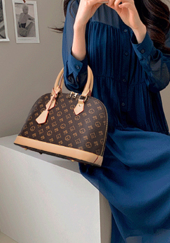 Louisa Flower Vegan Leather Shell Bag Brown
