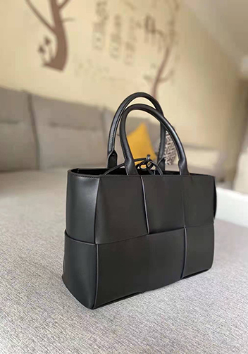 Mia Woven Leather 6 Squares Tote Black