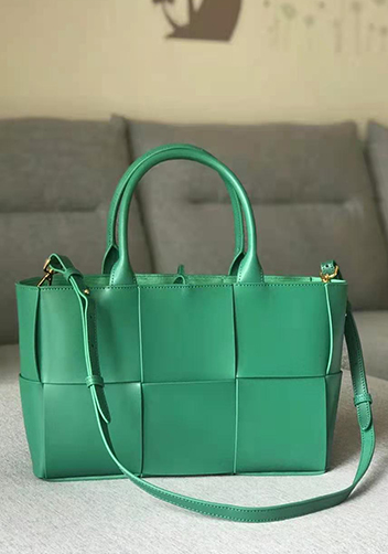 Mia Woven Leather 6 Squares Tote Green