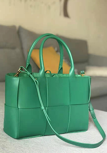 Mia Woven Leather 6 Squares Tote Green