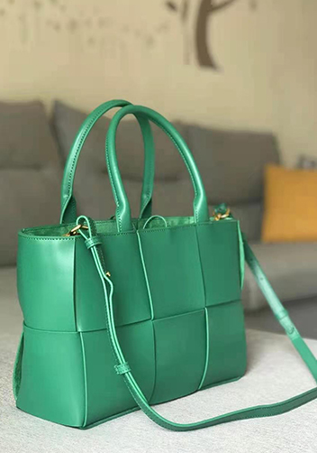 Mia Woven Leather 6 Squares Tote Green