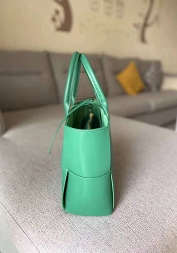 Mia Woven Leather 6 Squares Tote Green