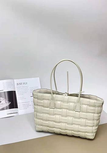Mia Plaid Square Leather Tote White
