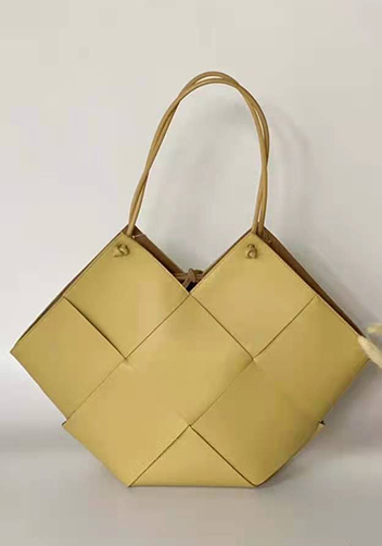 Mia Medium Leather Tote Bag Yellow