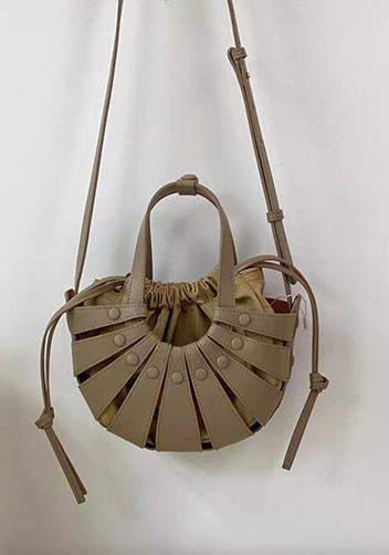 The Coquille Leather Shoulder Bag Grey