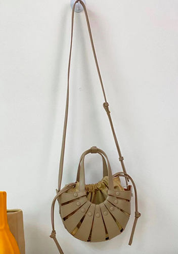 The Coquille Leather Shoulder Bag Grey