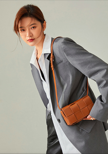 Mia Mini Leather Belt Shoulder Bag Camel