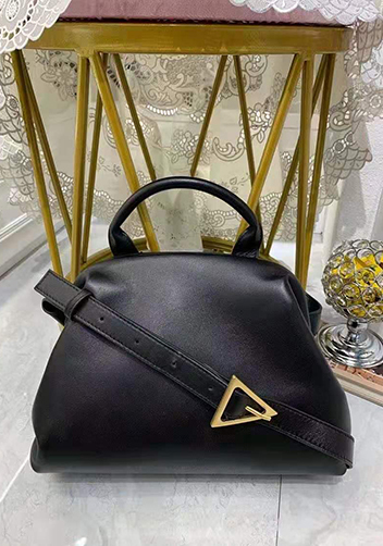 Mia Soft Leather Shoulder Bag Black