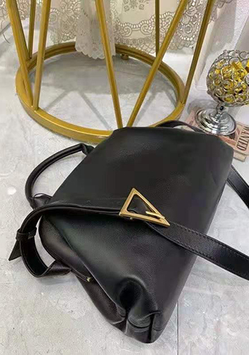 Mia Soft Leather Shoulder Bag Black