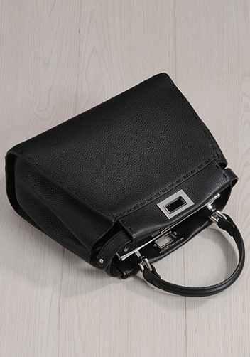 Carrie Leather Bag With Stitches Black