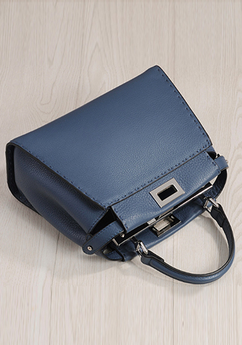Carrie Leather Bag With Stitches Blue